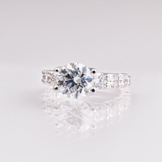 3 CT. IGI Certified Lab-Grown Diamond Graduated Engagement Ring 14k White Gold